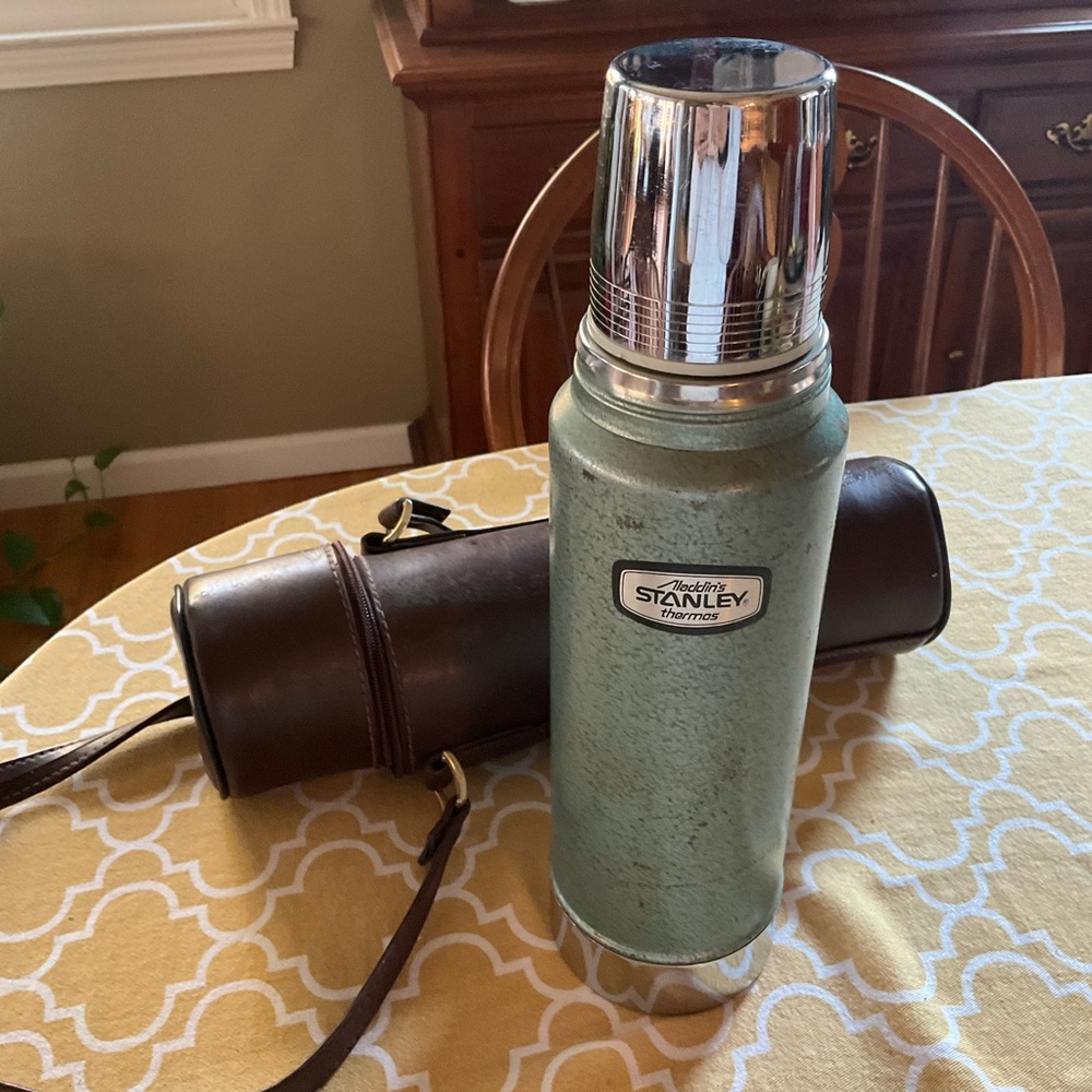 vtg ALADDIN STANLEY Thermos and Carry Case 32 Ozs Green Brown
